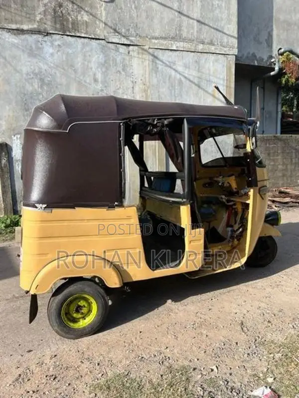 Bajaj RE 1998