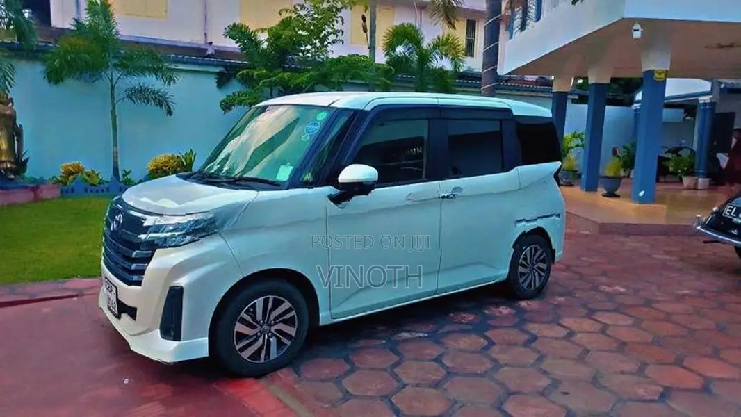 Toyota Roomy G Custom 2023