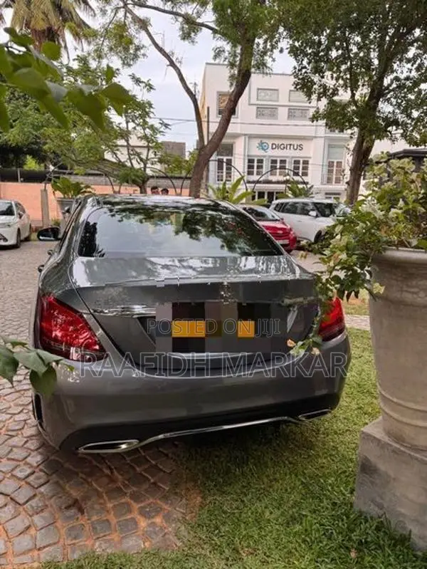 Mercedes Benz C200 2019