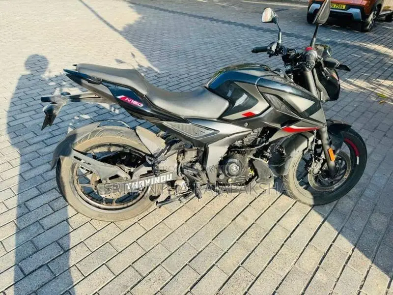 Bajaj Pulsar N160 2025