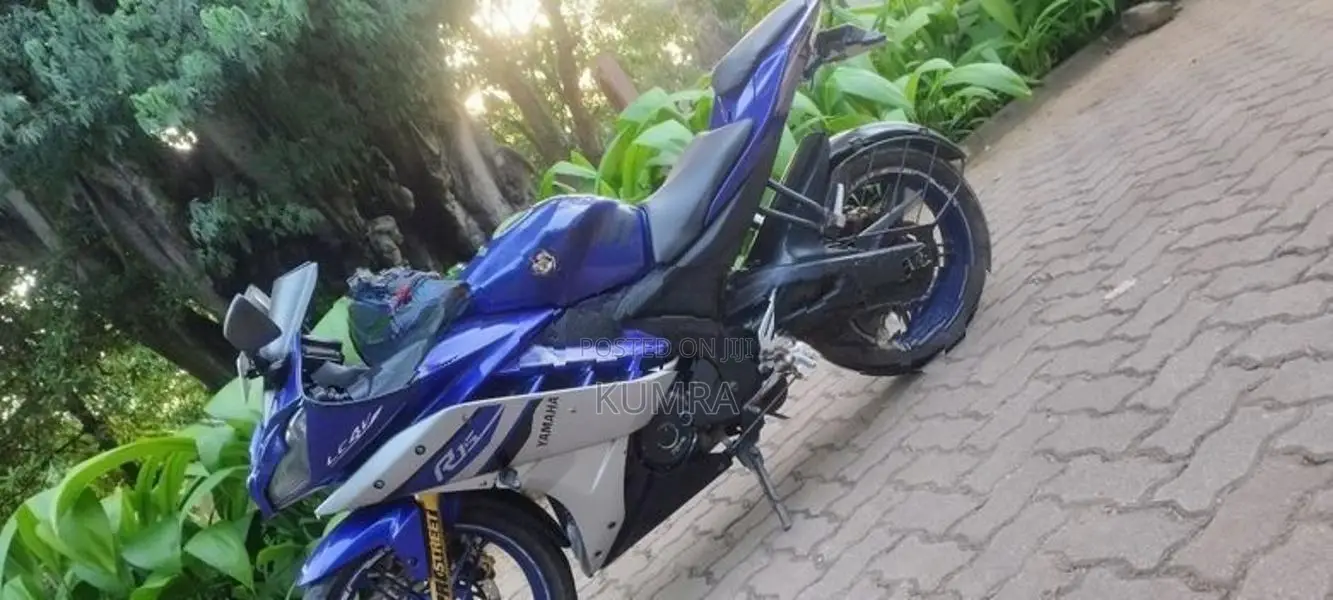 Yamaha R15 2018