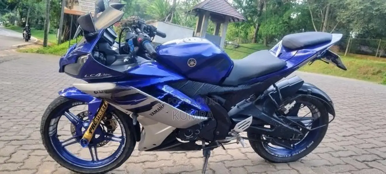 Yamaha R15 2018