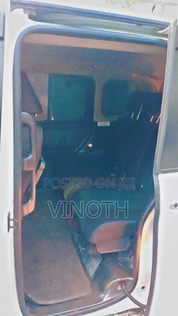 Toyota Roomy G Custom 2023