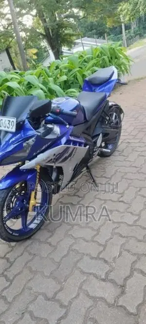 Yamaha R15 2018
