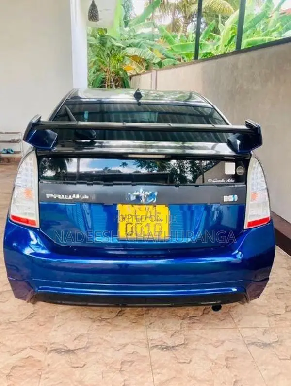 Toyota Prius 3rd Gen 2015 2010