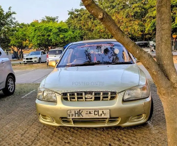 Hyundai Accent 2000
