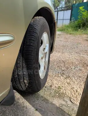 Hyundai Accent 2000