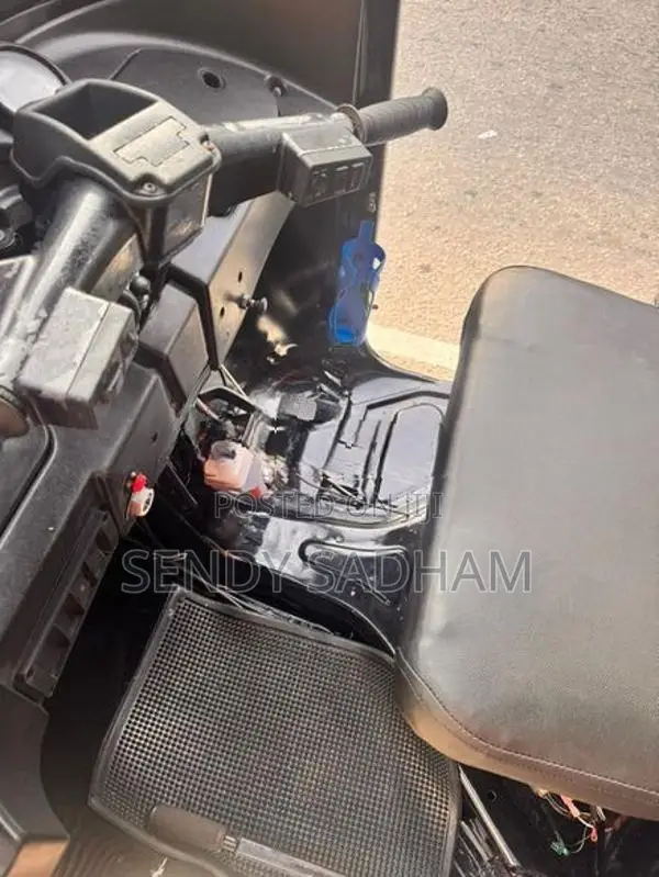 Bajaj RE Three Wheeler 2011