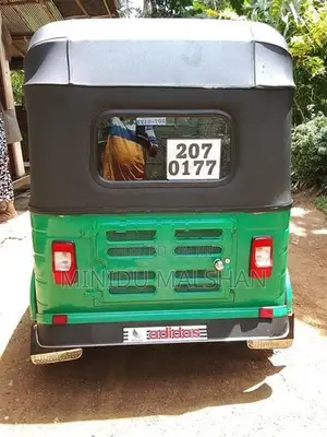 Bajaj RE three wheel 2000