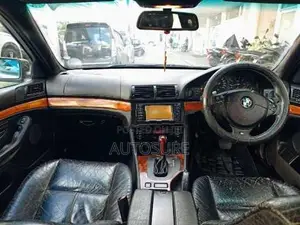 BMW 525i 2001