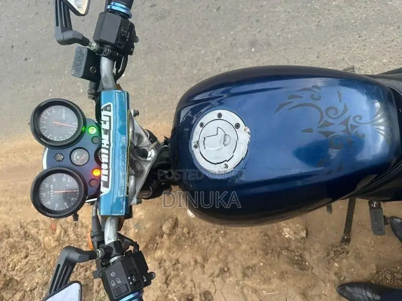 Bajaj Pulsar 150 2004