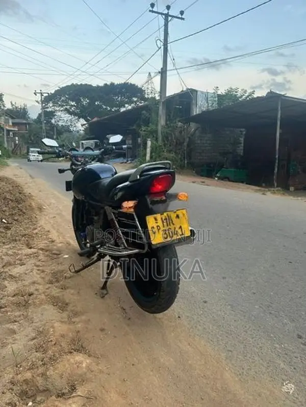 Bajaj Pulsar 150 2004