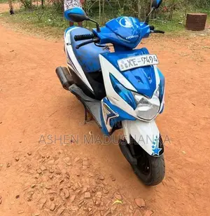 Honda Dio 2011