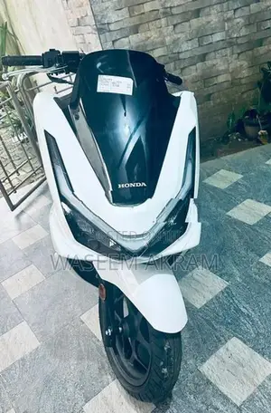 Honda PCX160 2025