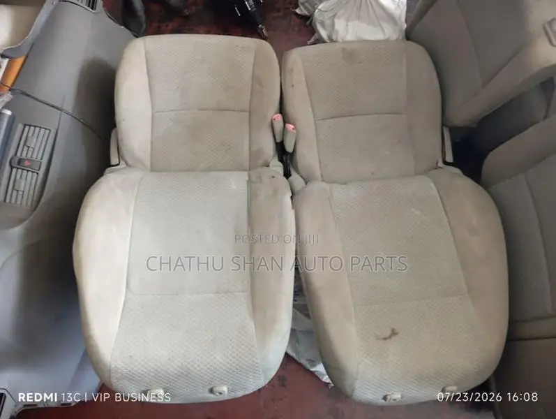 Toyota Premio 260 Seat Set