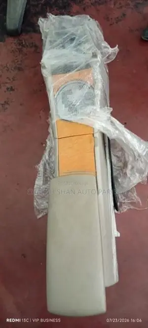 Toyota Premio 260 interior part