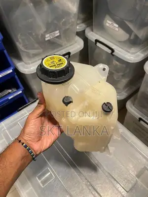 Defender 2025 P300e Engine Coolant Tank Velar Vogue Sport