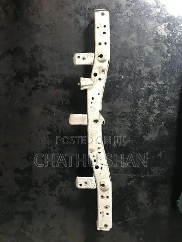 Toyota Prius W30 Noce Cut Bar