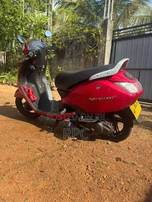 TVS Jupiter 2015