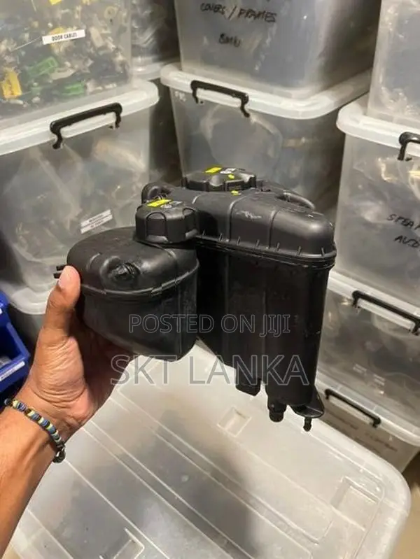 Genuine BMW 740E 740Le G11 2017 Engine Radiator Coolant Tank 530E G30