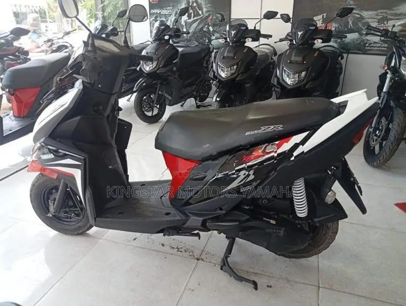Yamaha RayZR 2017