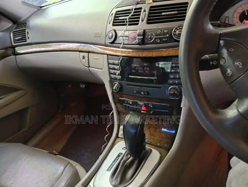 Mercedes Benz E200 2004