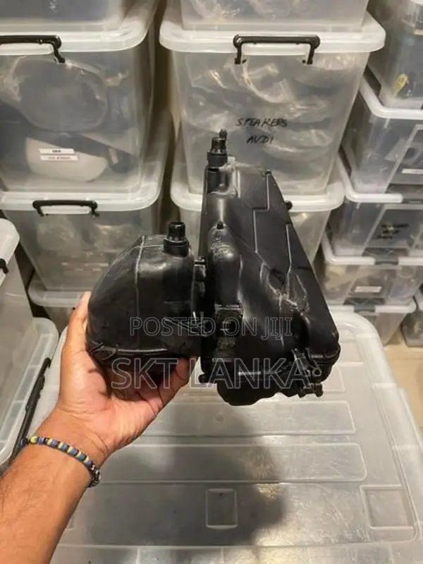 Genuine BMW 740E 740Le G11 2017 Engine Radiator Coolant Tank 530E G30