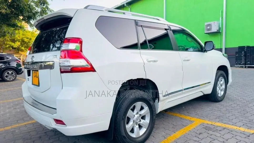 Toyota Land Cruiser Prado TX 2015