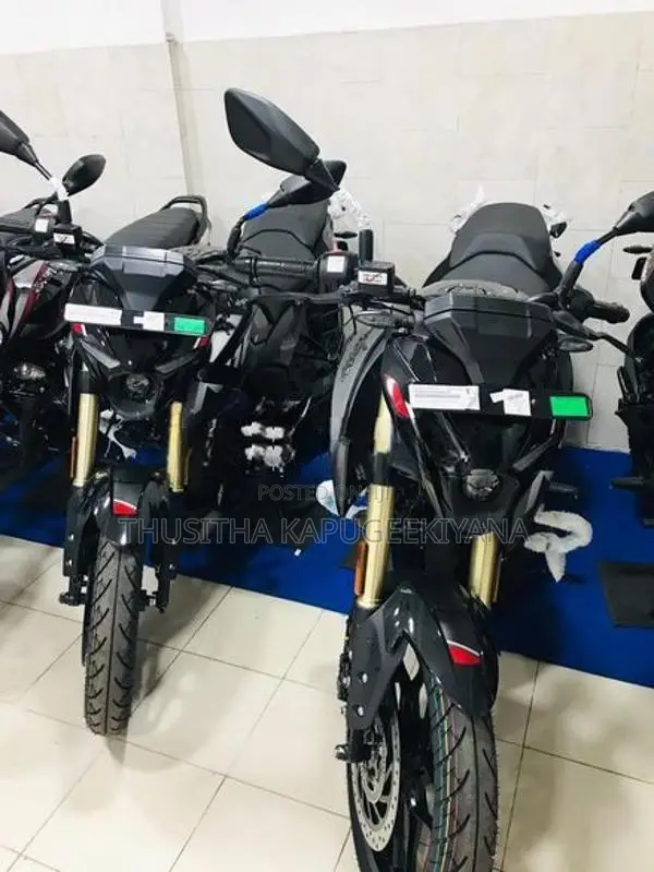 Bajaj Pulsar N160 Premium 2026