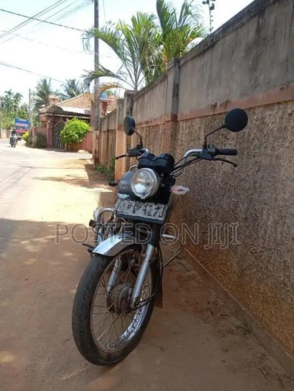 Bajaj Boxer 2004