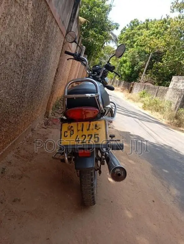 Bajaj Boxer 2004