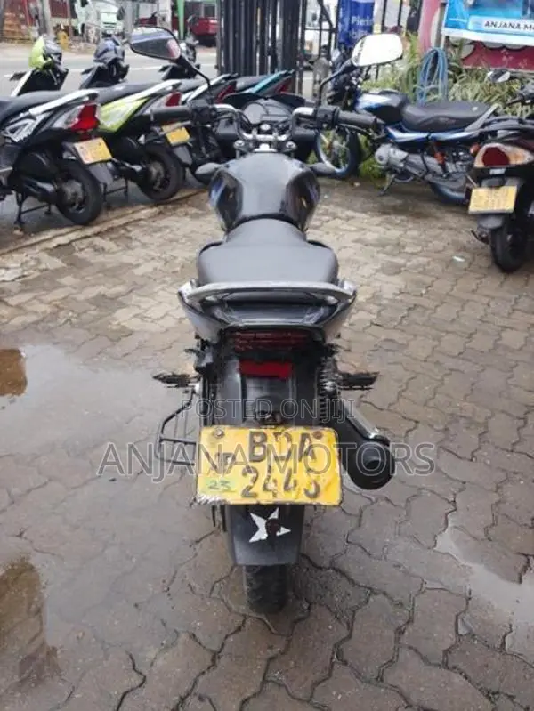 Bajaj Discover 125 2015