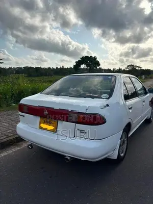 Nissan Sunny FB 14 1998