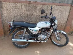 Bajaj Boxer 2004