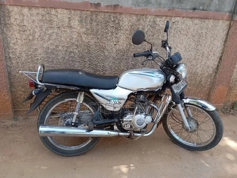 Bajaj Boxer 2004