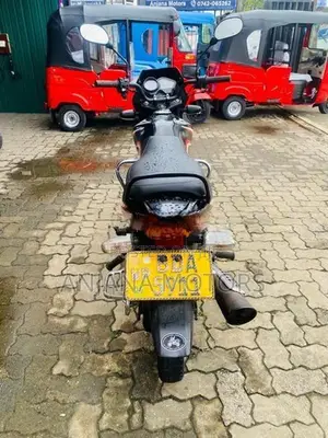 TVS Metro 2015