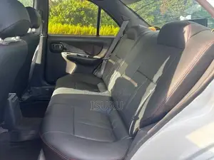 Nissan Sunny FB 14 1998