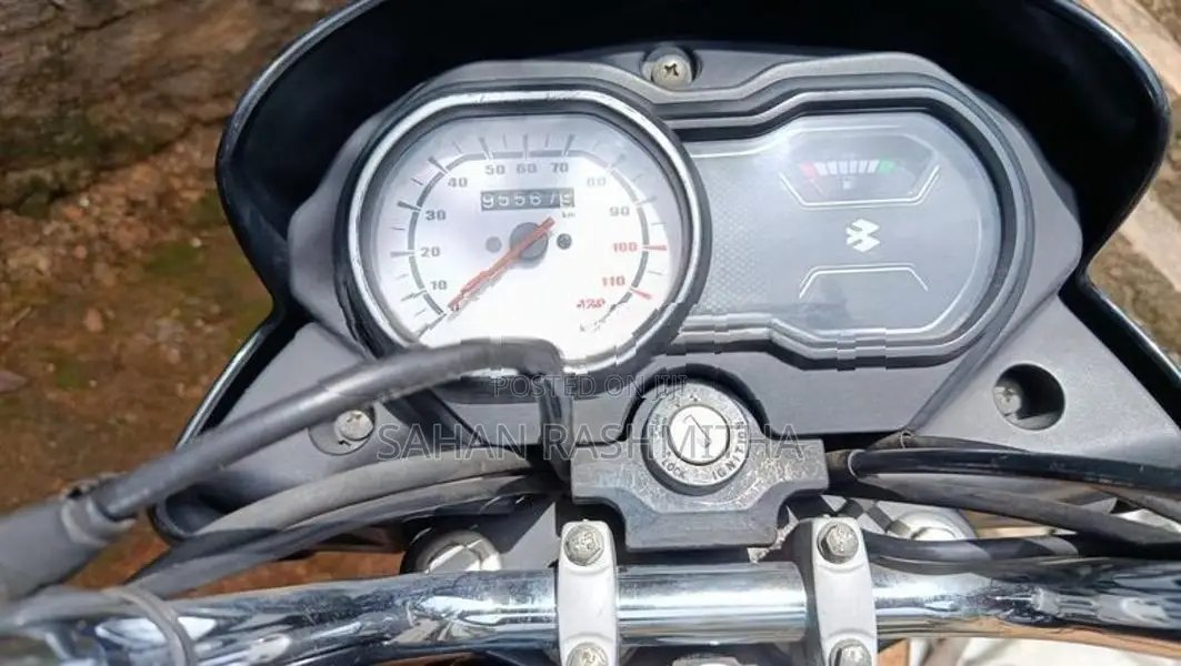 Bajaj Platina 100 2018