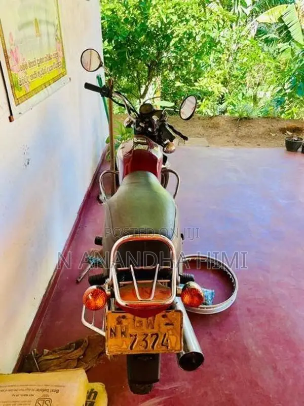Bajaj Boxer 2002