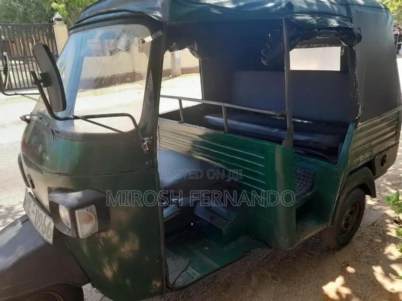 Piaggio Ape Three wheeler 2010