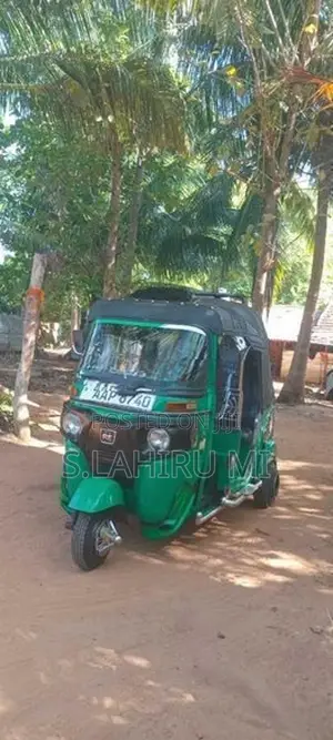 Bajaj RE 2014