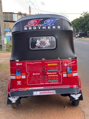 Bajaj RE 2006