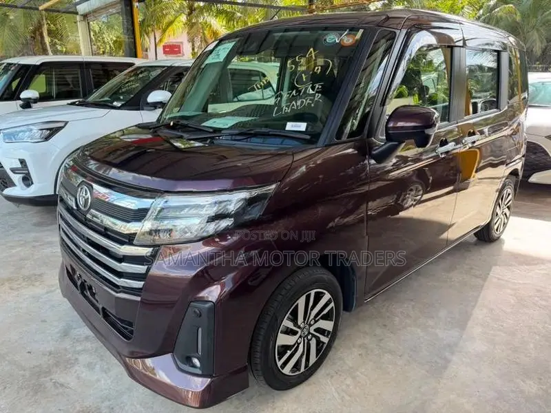 Toyota Roomy Custom G 2023