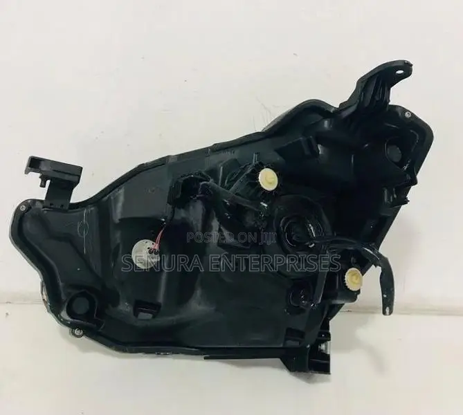 Daihatsu Mira LA350 Head Light