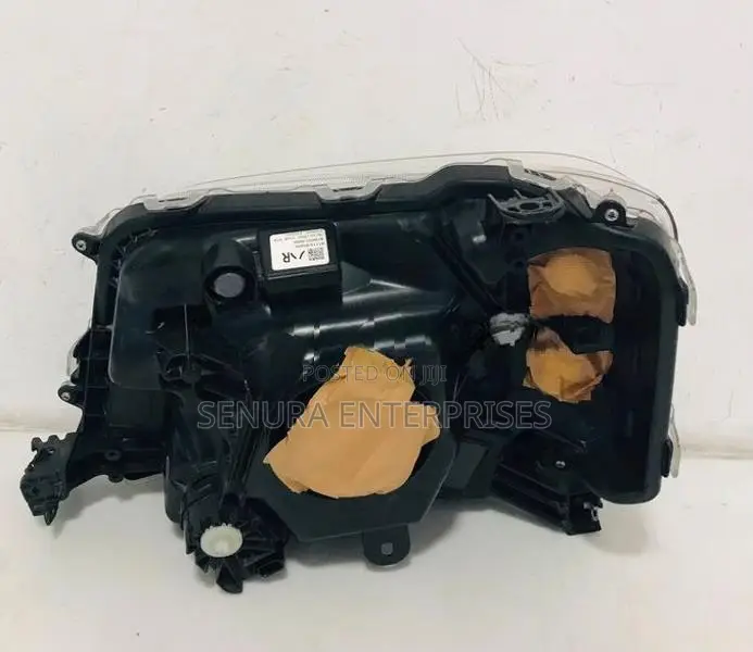 Daihatsu Hijet Cargo S700 Head Light