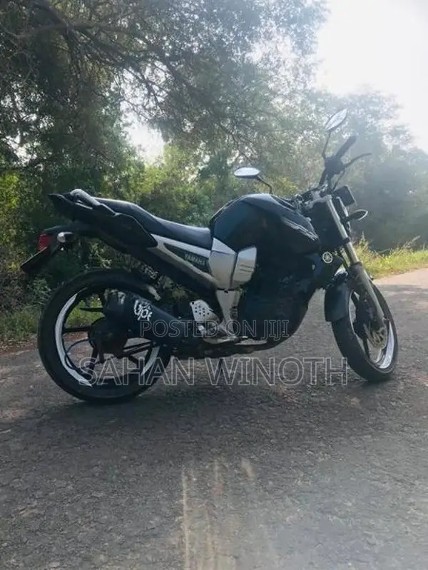 Yamaha FZ 2014