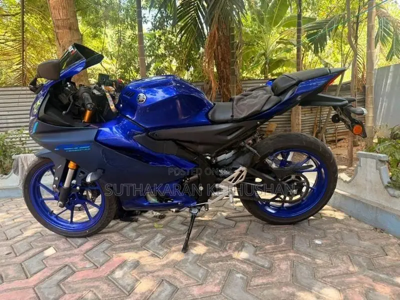 Yamaha R15 V4 2025