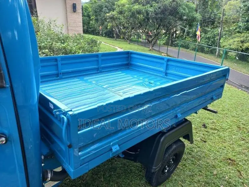 Mahindra Alfa Load Career 2026