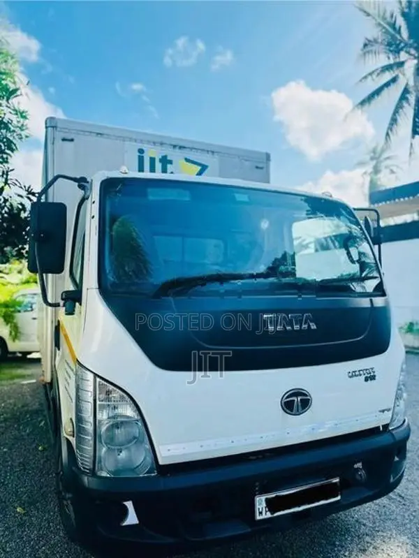 Tata Ultra 812 Full Body 2017
