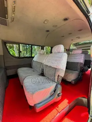 Toyota KDH High Roof GL Van 2007